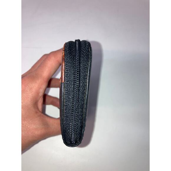 BRIGHTON SMALL BLACK, BROWN CARD HOLDER ZIP CLOSURE WALLET - Picture 3 of 11